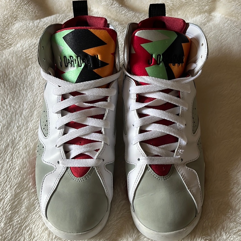Air Jordan 7 retro BG white red size 6.5y